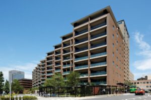 2020031315224401 300x200 3 - 山田涼介が自宅マンションの広尾ガーデンヒルズを引っ越し？間取りや価格、目撃情報も！